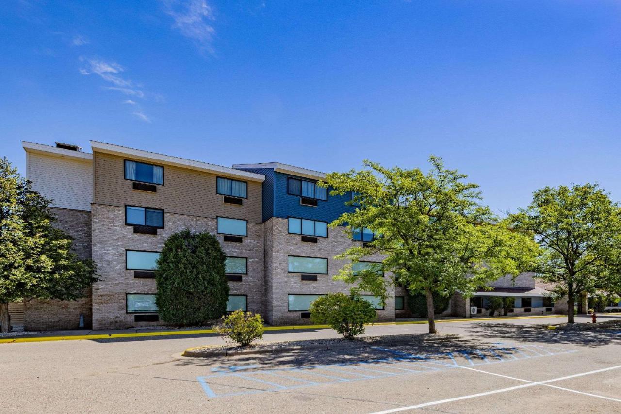 Americinn By Wyndham Apple Valley Exteriör bild